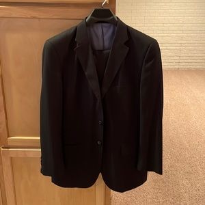 J ferrar navy suit 40R top and 34/30 flat front bottom